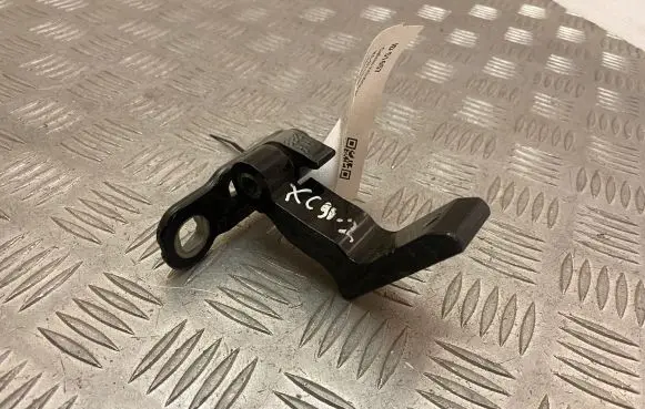 Volvo XC90 Rear door upper hinge 31424590