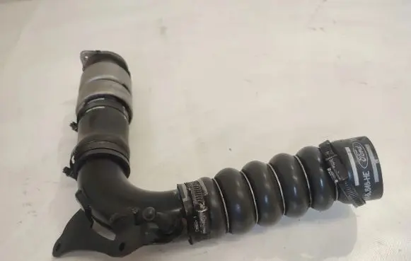 Ford Focus Intercooler hose/pipe AV616C646HE