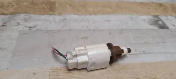 Suzuki Liana Brake pedal sensor switch