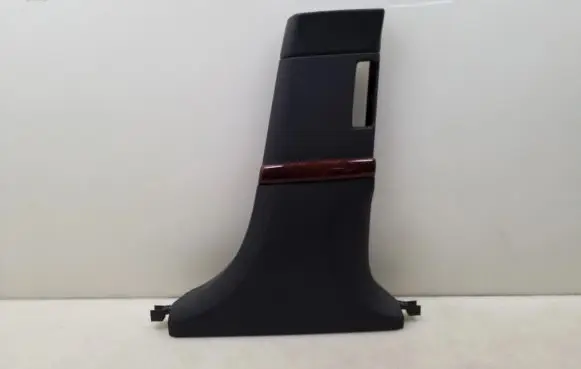 (B) pillar trim (bottom)