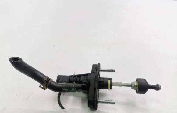 Clutch master cylinder