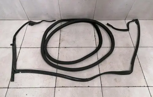 McLaren 600LT Rubber seal front coupe door 14AC486CP