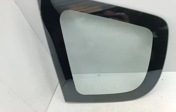 Honda Jazz Rear side window M213SAS2 DOT20 43R00122