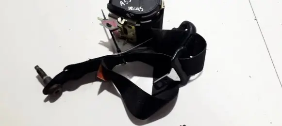 Ford Focus Front seatbelt