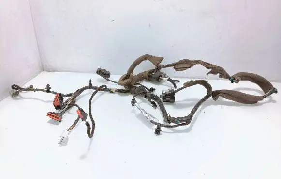 Ford Focus Front door wiring loom BV6T14A584 BV6T14A584ARC