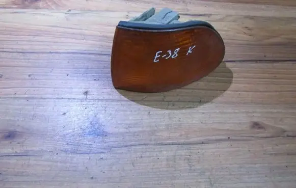 BMW 7 E38 Front indicator light 63138352135