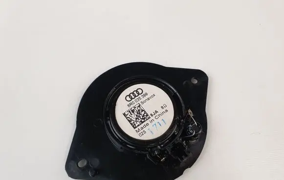 Audi A5 Sportback 8TA Panel speaker 8R0035399