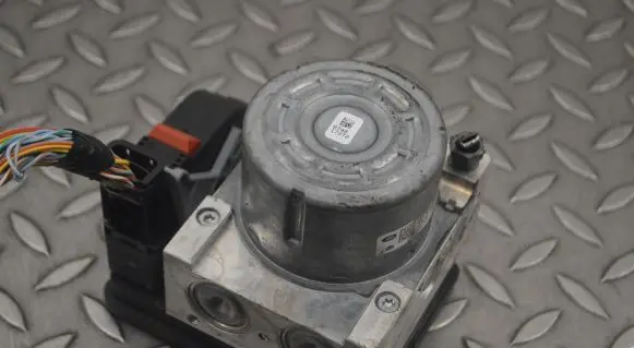 Land Rover Range Rover Evoque L538 ABS Pump JJ322C405AB