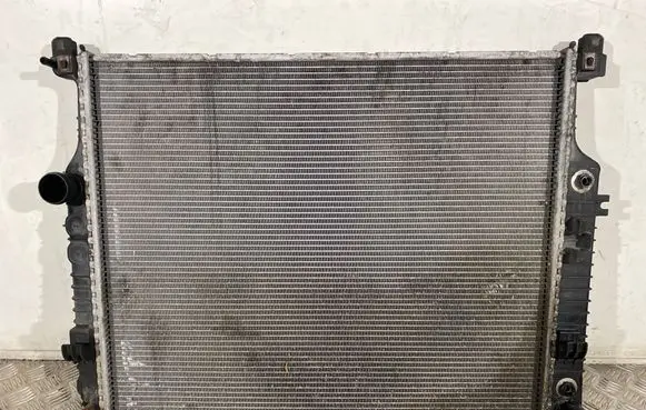 Mercedes-Benz ML W164 Coolant radiator A2515000803