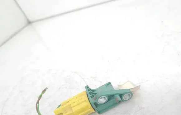 Volkswagen PASSAT B6 Airbag deployment crash/impact sensor 3C0909606