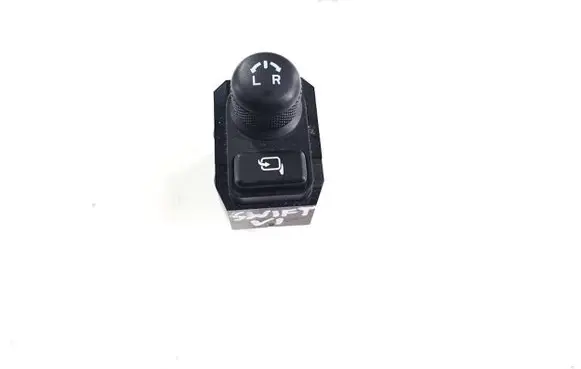 Suzuki Swift III Wing mirror switch