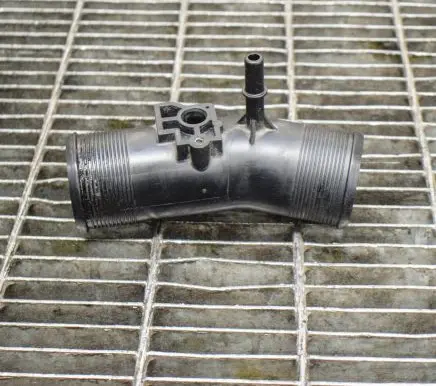 Ford Focus Air intake duct part EK3019770