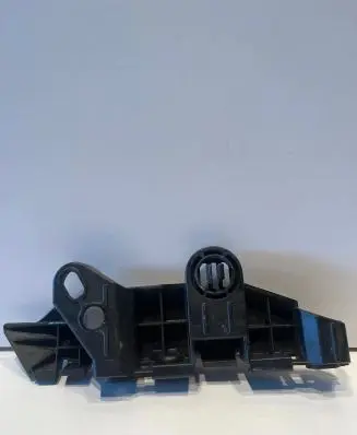 Opel Corsa E Front bumper mounting bracket 39003564