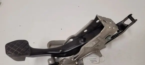 Volkswagen PASSAT B6 Brake pedal 1K1721057