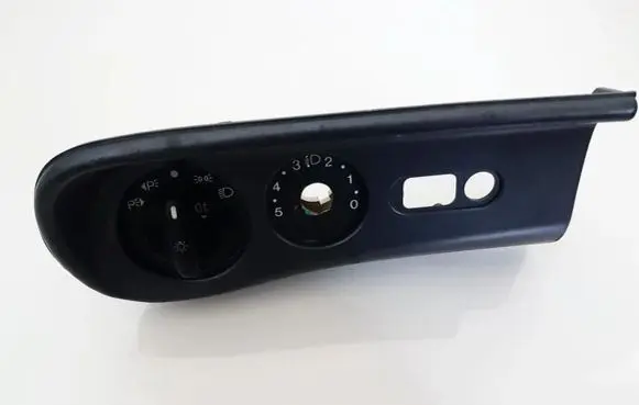 Ford Mondeo MK II Light switch 93BB13K196EC