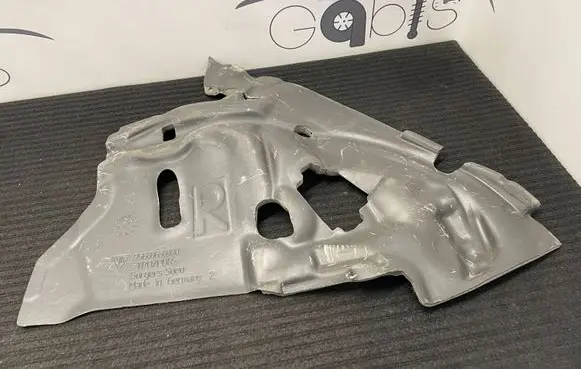 Porsche Macan (95B) Heat shield in engine bay 95B863890