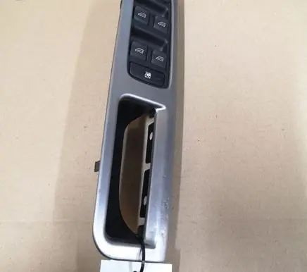 Volvo V50 Electric window control switch 30710787 03451100