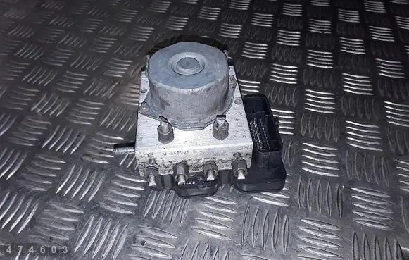 Renault Captur ABS Pump 476605402R