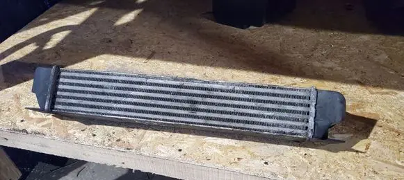 BMW 5 E39 Intercooler radiator 2247359 17512247359