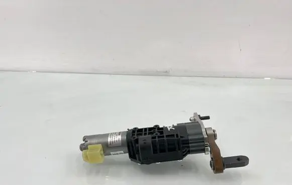 Audi Q7 4M Tailgate/trunk/boot lift motor 4M0827852A 0390204154