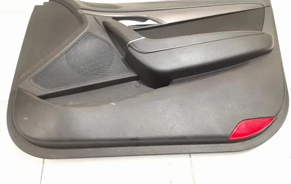 Hyundai i40 Front door card panel trim 823403Z000