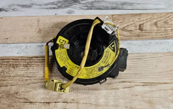 Toyota RAV 4 (XA20) Airbag slip ring squib (SRS ring) VJ02197323