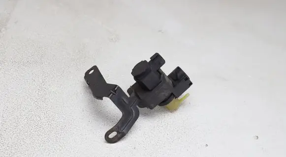 KIA Ceed Turbo solenoid valve 351202A900 70027202