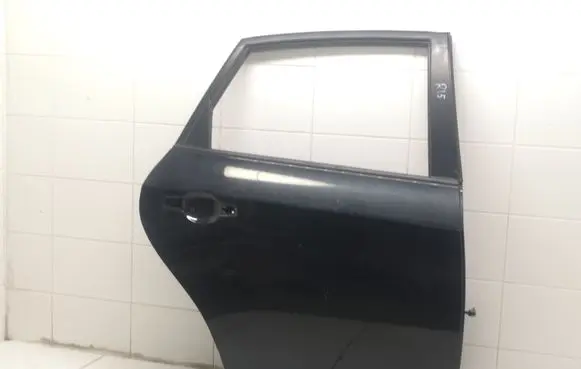Subaru Impreza III Rear door