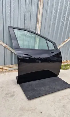 Nissan Micra K14 Front door