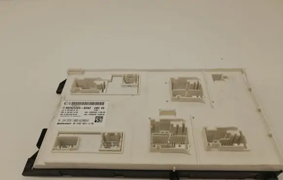 Mercedes-Benz GLE (W166 - C292) SAM control unit A1669004112 A1669011202 A2469022002