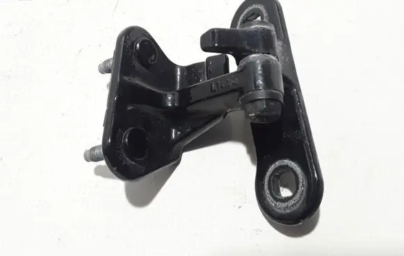 Rear door upper hinge