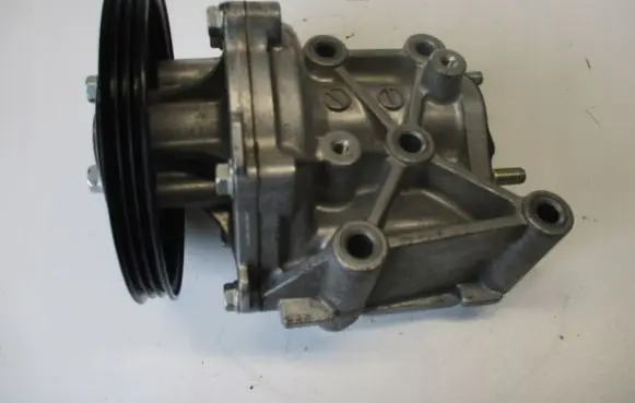 Mitsubishi Outlander Water pump