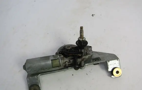 Volvo S40, V40 Rear window wiper mechanism 