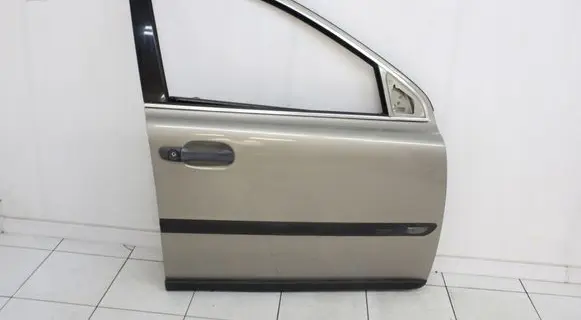 Volvo XC90 Front door