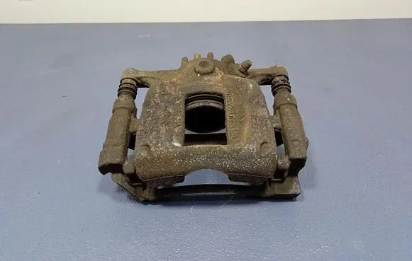 Opel Vivaro Front brake caliper 02085R