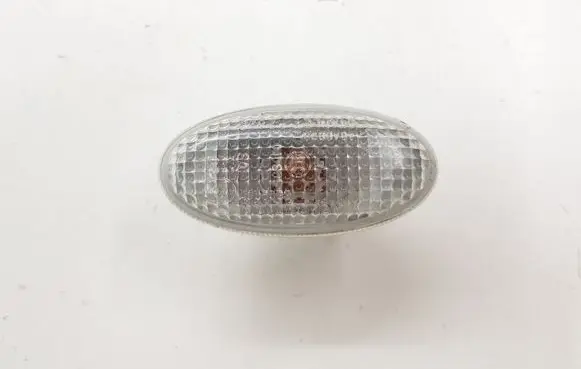 Mazda 5 Front fender indicator light A048099 P2829