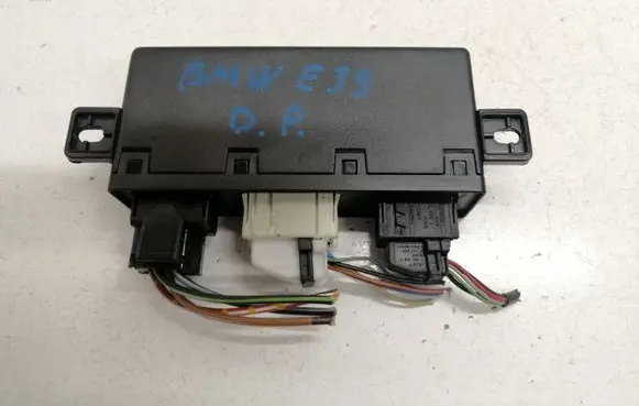 BMW 5 E39 Door control unit/module 689667
