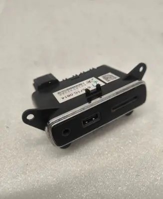 Jeep Grand Cherokee EUR ISO radio connector 68141322AA 61571C0814