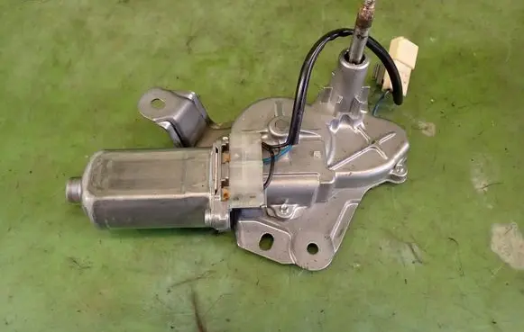 Mazda 5 Rear window wiper motor C235-67450
