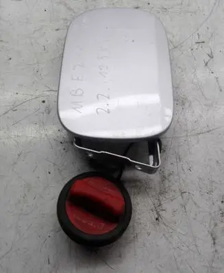 Mercedes-Benz E W211 Fuel tank cap A0005846517