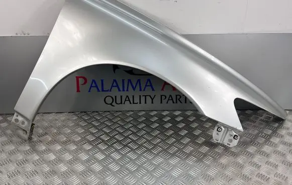 Volvo V50 Fender 