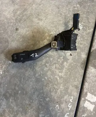 Volkswagen PASSAT B7 Wiper control stalk 1K0953519A 01203506 20350662006154