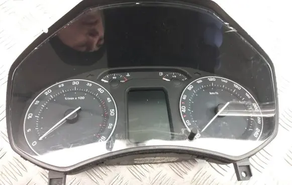Skoda Octavia Mk1 (1U) Speedometer (instrument cluster) 1Z0920842D A2C53142851 VD1062295