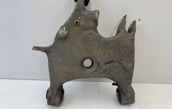 Rear upper control arm/wishbone
