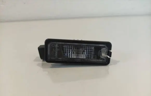 Volkswagen Golf VII Number plate light 1K8943021
