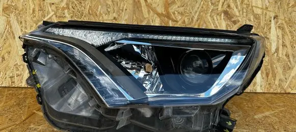 Toyota RAV 4 (XA40) Headlight/headlamp 30022064