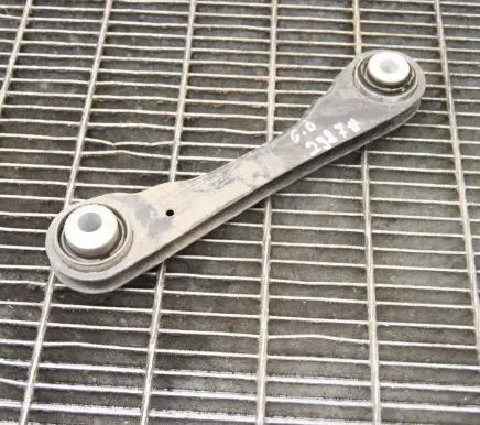 BMW 5 G30 G31 Rear upper control arm/wishbone 6867537 6867538