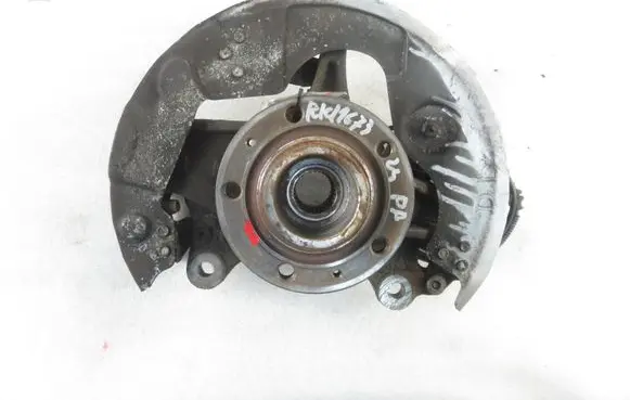 Peugeot 308 Front wheel hub spindle knuckle 