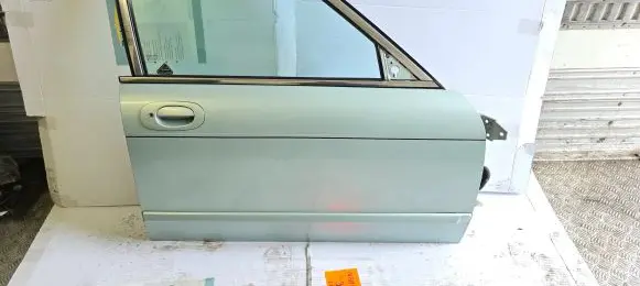 Jaguar XJ X308 Front door