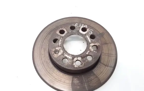 Volkswagen Jetta V Rear brake disc